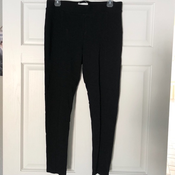 NWOT Vince Camuto Black Ankle Pants - Picture 1 of 4
